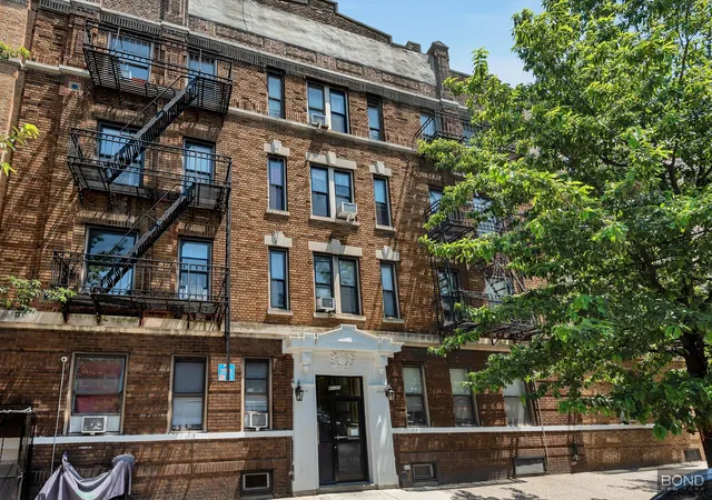 Photo 1 of Single family home for sale at 41 11 28th Avenue #1, Astoria, NY 11103 | MLS# RLS20039768 | Listing updated on 2026-01-16
