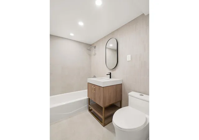 7th image of 321 E 48th St #11H, New York, NY 10017 | MLS# RLS20039774