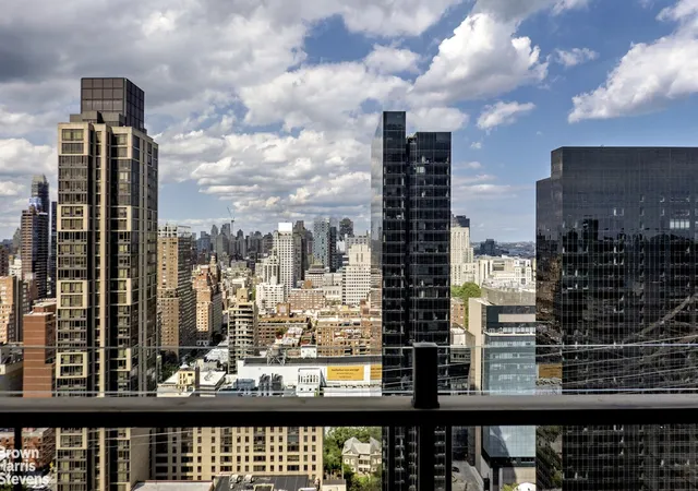 Photo 4 of House for sale at 425 E 58th Street #31A, New York, NY 10022 | MLS# RLS20039926 | Listing updated on 2026-08-04