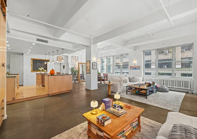 1st image of 335 W 38Th St, New York City, NY 10018
