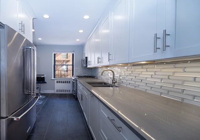 Photo 3 of Condo for sale at 1119 Ocean Pkwy #4M, Brooklyn, NY 11230 | MLS# RLS20040003 | Listing updated on 2025-10-05