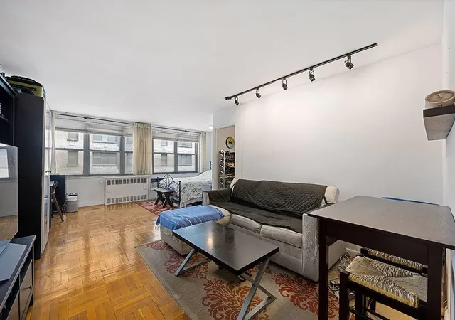 Homes for sale in New York City, NY | 209 E 56th St #7-K, New York City, NY 10022 | MLS# RLS20040058