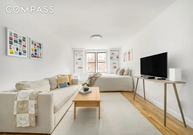 Photo 2 of Sale Pending at 25 W 13th Street #6ON, New York City, NY 10011 | MLS# RLS20040063 | Listing updated on 2026-07-30