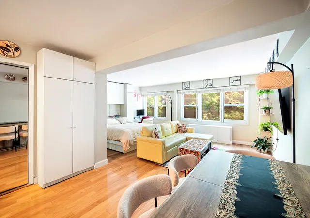 Photo 3 of House for sale at 210 E 63Rd St #3C, New York, NY 10065 | MLS# RLS20040260 | Listing updated on 2026-03-13