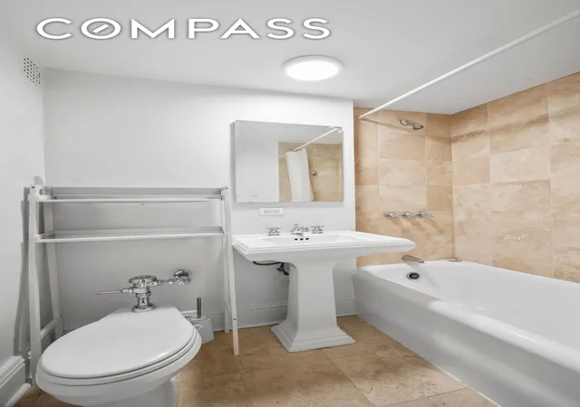 Photo 3 of House for sale at 25 Tudor City Pl #303, New York, NY 10017 | MLS# RLS20040282 | Listing updated on 2026-01-16