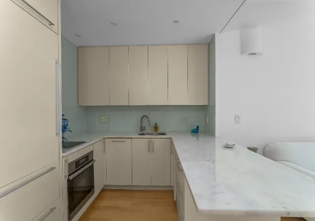 Photo 4 of Sale Pending at 111 W 67th Street #25-J, New York City, NY 10023 | MLS# RLS20040319 | Listing updated on 2026-07-30