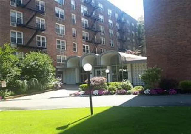 1st image of 54 40 Little Neck Pkwy #4-M, Little Neck, NY 11362 | MLS# RLS20040356