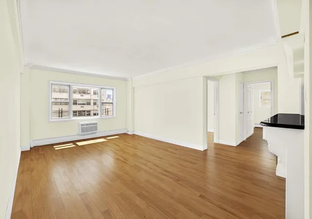 Listing Photo 5 - Condo for sale in building located at 40 Sutton Pl, New York, NY 10022 - Unit #5AJ