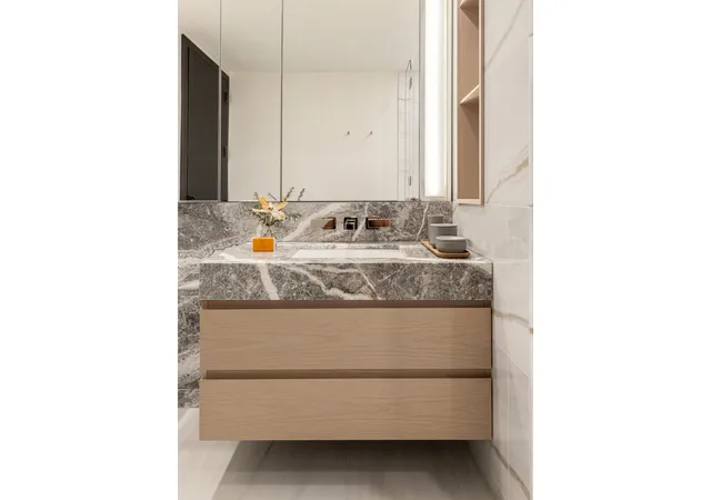 Photo 3 of Condo for sale at 125 Greenwich St #66D, New York, NY 10006 | MLS# RLS20040507 | Listing updated on 2026-01-14