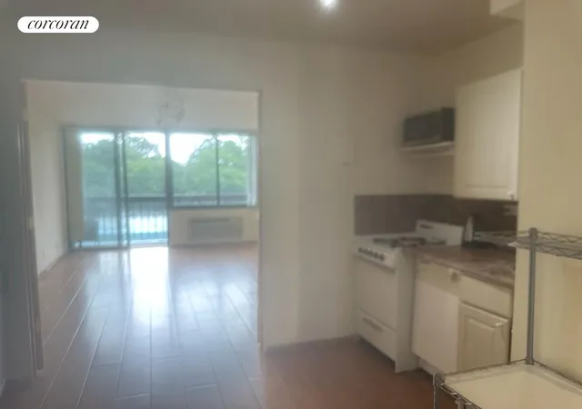 4th image of 150-38 Union Turnpike #1N, Flushing, NY 11367 | MLS# RLS20040782