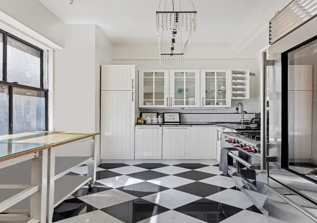 Listing Photo 3 - Condo for sale in building located at 4 Lexington Ave, New York City, NY 10010 - Unit #5J
