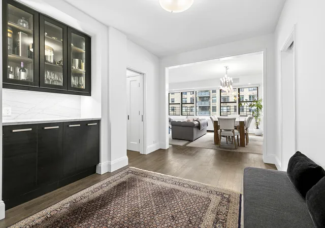 4th image of 305 E 40Th St #20CD, New York City, NY 10016 | MLS# RLS20041077
