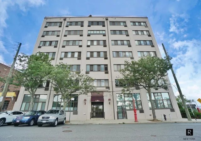 1st image of 10 Bay Street Lndg #5-G, New York City, NY 10301 | MLS# RLS20041158