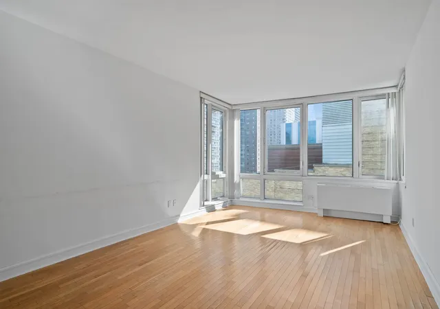 Homes for sale in New York City, NY | 120 Riverside Blvd #8-J, New York City, NY 10069 | MLS# RLS20041168
