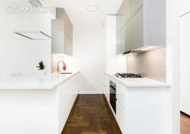 Photo 3 of Sale Pending at 220 Riverside Blvd #4D, New York, NY 10069 | MLS# RLS20041188 | Listing updated on 2026-07-30