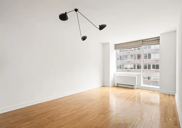 Photo 4 of House for sale at 120 Riverside Blvd #6-A, New York, NY 10069 | MLS# RLS20041236 | Listing updated on 2026-01-19