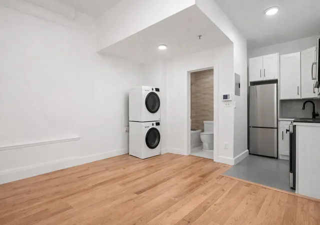 Listing Photo 4 - Condo for sale in building located at 123 8th Ave, Brooklyn, NY 11215