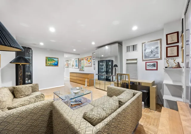Photo 2 of Sale Pending at 106 Central Park S #4D, New York, NY 10019 | MLS# RLS20041540 | Listing updated on 2025-12-05