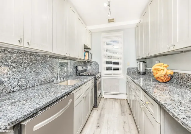 4th image of 4601 Henry Hudson Pkwy #B11B14, Bronx, NY 10471 | MLS# RLS20041776