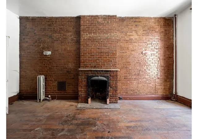 Photo 2 of Sale Pending at 255 W 113th Street, New York, NY 10026 | MLS# RLS20041779 | Listing updated on 2025-12-23
