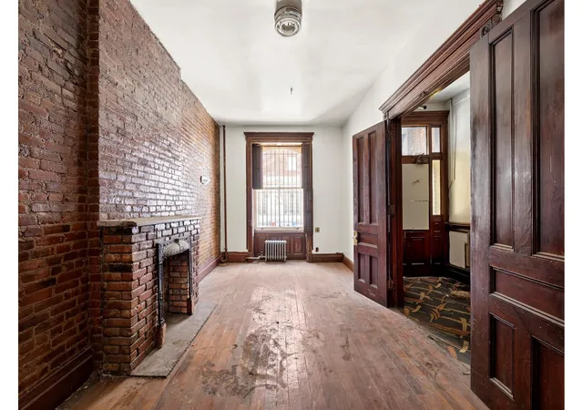 Photo 3 of Sale Pending at 255 W 113th Street, New York, NY 10026 | MLS# RLS20041779 | Listing updated on 2025-12-23