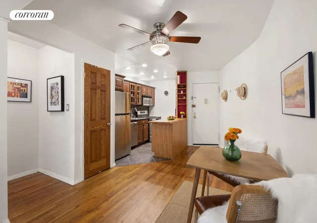 Photo 3 of House for sale at 100 Bank St #2E, New York, NY 10014 | MLS# RLS20041873 | Listing updated on 2026-03-14