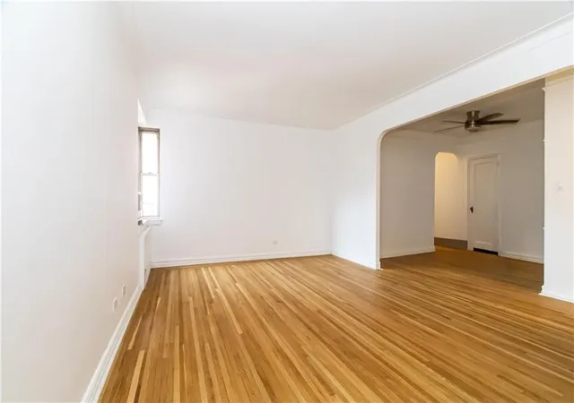 Photo 4 of Sale Pending at 1500 Ocean Pkwy #4G, Brooklyn, NY 11230 | MLS# RLS20041909 | Listing updated on 2026-05-15