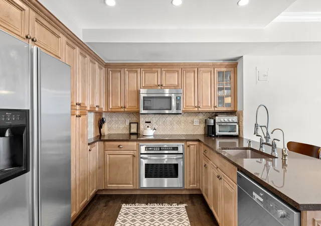 Homes for sale in New York, NY | 45 Tudor City Pl, New York, NY 10017