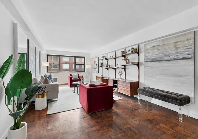 2nd image of 305 E 72Nd St #15B, New York City, NY 10021 | MLS# RLS20042132