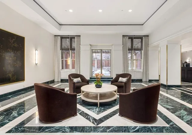 2nd image of 120 E 87Th St, New York, NY 10128