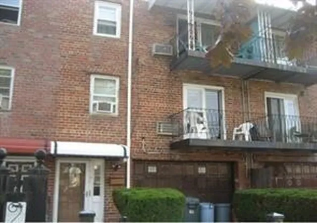 Listing Photo 5 - Condo for sale in building located at 1126 E 89th St, Brooklyn, NY 11236