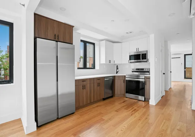 4th image of 926 Herkimer St, New York City, NY 11233 | MLS# RLS20042480