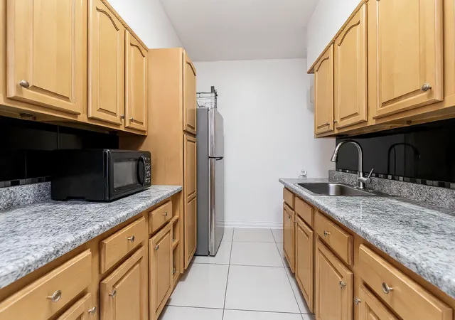 4th image of 34-20 83Rd St, New York, NY 11372