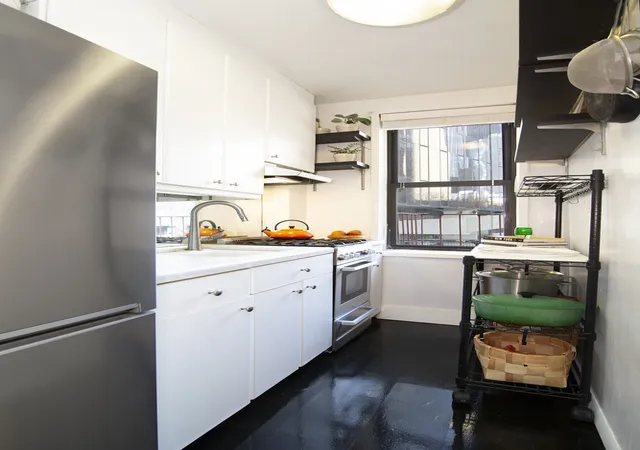 Photo 3 of House for sale at 242 E 38Th St #2A, New York, NY 10016 | MLS# RLS20043241 | Listing updated on 2026-06-03