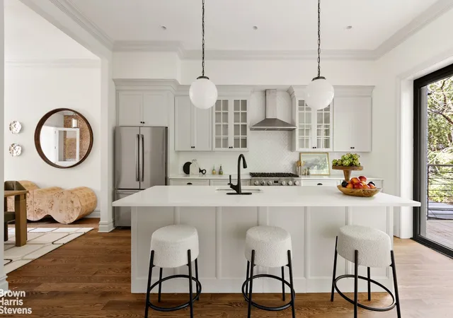 5th image of 165 Pulaski St, New York City, NY 11206 | MLS# RLS20043300