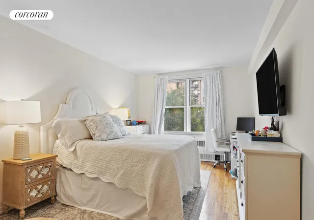 Listing Photo 5 - Condo for sale in building located at 25 W 13Th St, New York City, NY 10011 - Unit #3FN