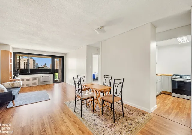 3rd image of 333 Pearl St #21H, New York City, NY 10038 | MLS# RLS20044175