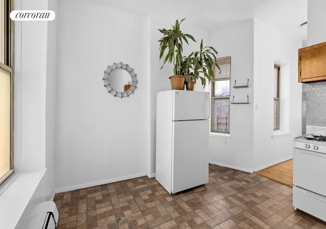 4th image of 519 E 11Th St, New York City, NY 10009