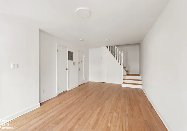 Listing Photo 4 - Condo for sale in building located at 352 E 19th St, New York, NY 10003