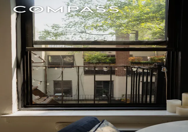 Listing Photo 3 - Condo for sale in building located at 512 E 83Rd St, New York City, NY 10028 - Unit #4D