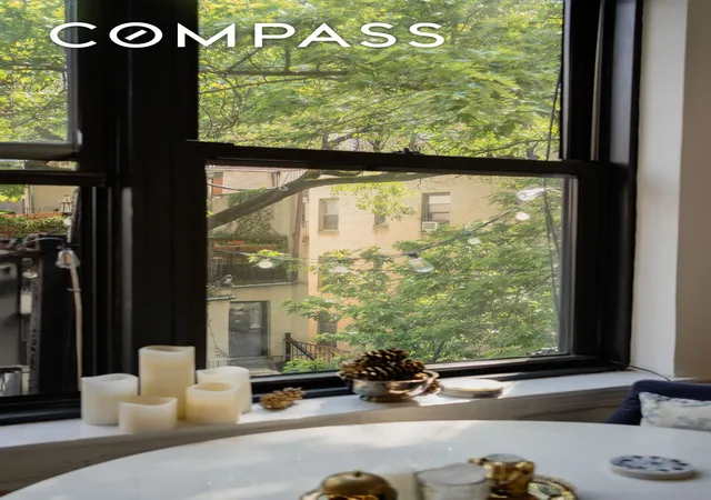 Listing Photo 4 - Condo for sale in building located at 512 E 83Rd St, New York City, NY 10028 - Unit #4D