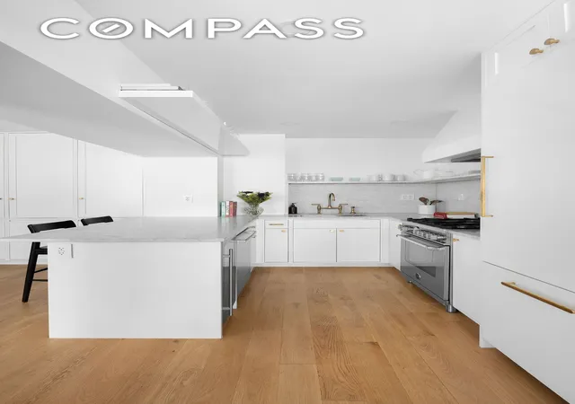 Photo 3 of House for sale at 77 Bleecker St #123E, New York, NY 10012 | MLS# RLS20045090 | Listing updated on 2025-12-31