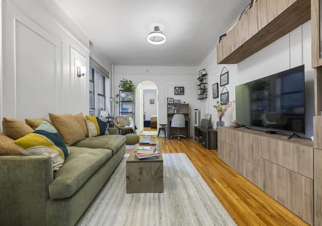 1st image of 225 Bennett Ave #5H, New York, NY 10040 | MLS# RLS20045124