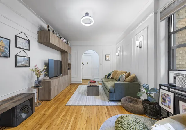 2nd image of 225 Bennett Ave #5H, New York, NY 10040 | MLS# RLS20045124