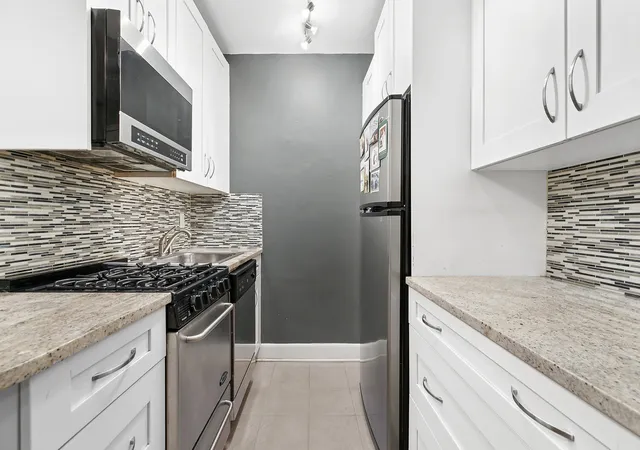 3rd image of 211 E 18Th St #2W, New York, NY 10003 | MLS# RLS20045264