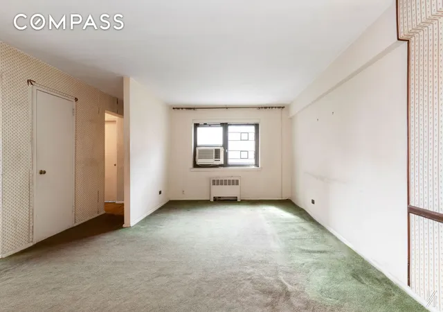Photo 3 of Sale Pending at 34 11 93rd St #4B, Jackson Heights, NY 11372 | MLS# RLS20045291 | Listing updated on 2026-03-10