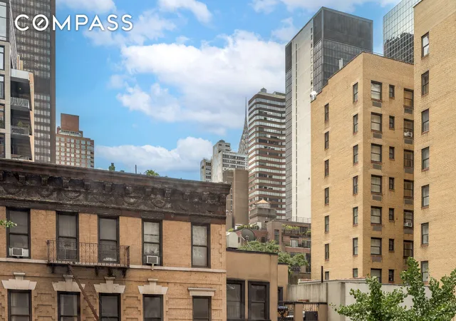 Listing Photo 5 - Condo for sale in building located at 251 E 51St St, New York, NY 10022 - Unit #6K