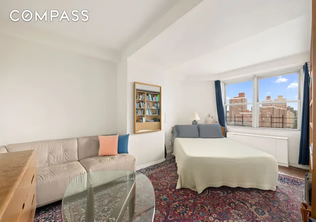 Listing Photo 2 - Condo for sale in building located at 251 E 32Nd St, New York City, NY 10016 - Unit #19E