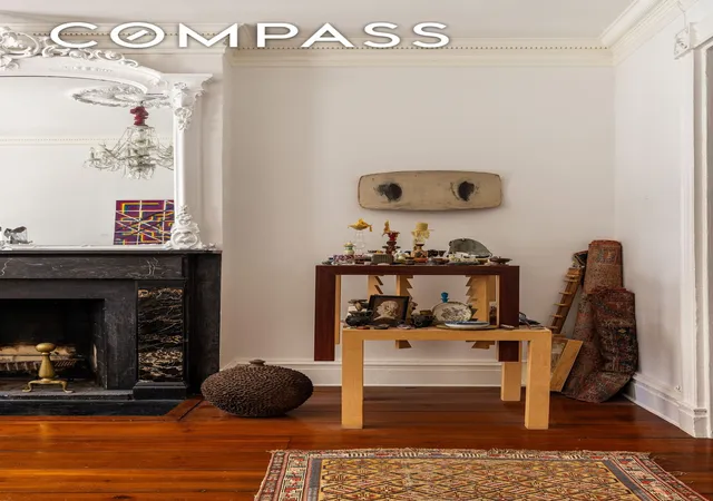 Photo 3 of Sale Pending at 29 Vandam St, New York, NY 10013 | MLS# RLS20045421 | Listing updated on 2026-04-27