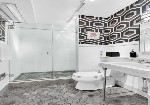 Photo 4 of House for sale at 220 Madison Ave #8H, New York, NY 10016 | MLS# RLS20045494 | Listing updated on 2025-12-14